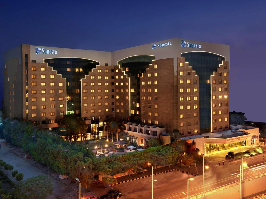 Sonesta Hotel