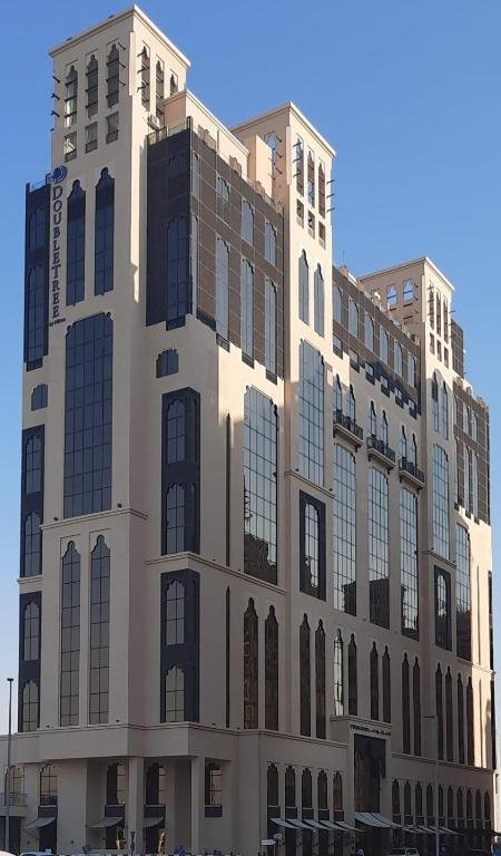 Double tree By Hilton Al Jaddaf Hotel